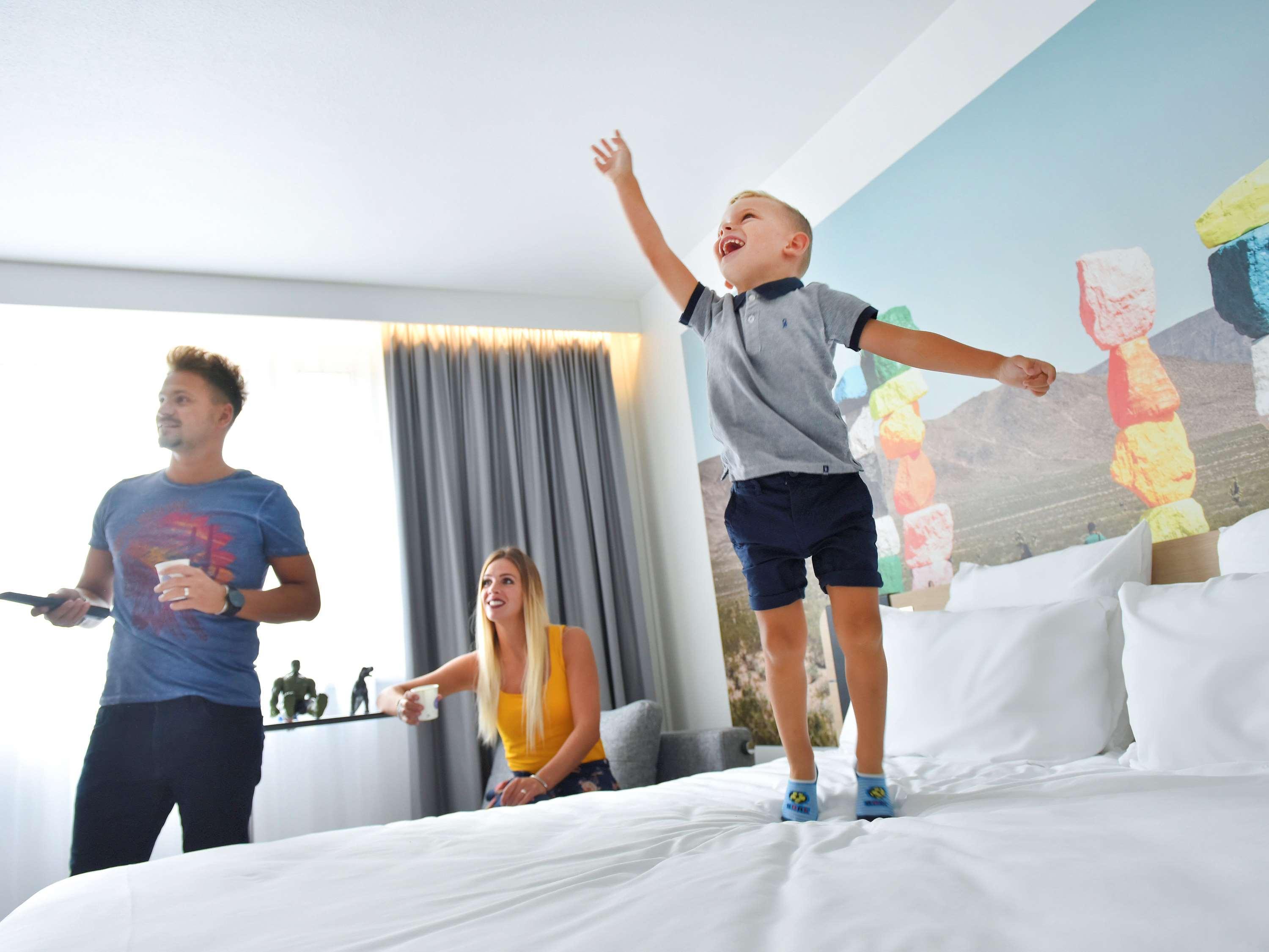 Hotel Novotel Brussels East 4*